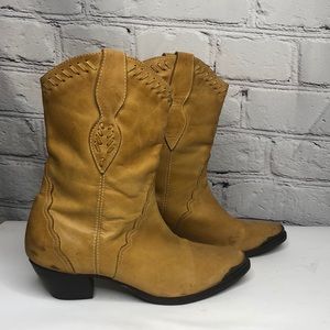 Durango Tan Cowboy Boots - size 8